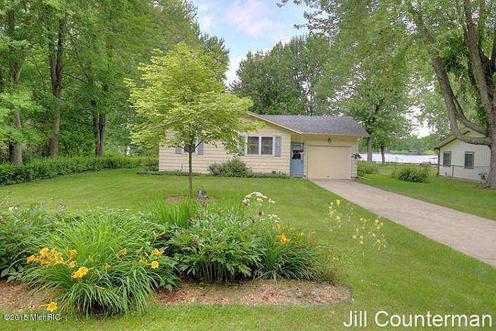 1st image of 8265 Cowan Lake Dr NE