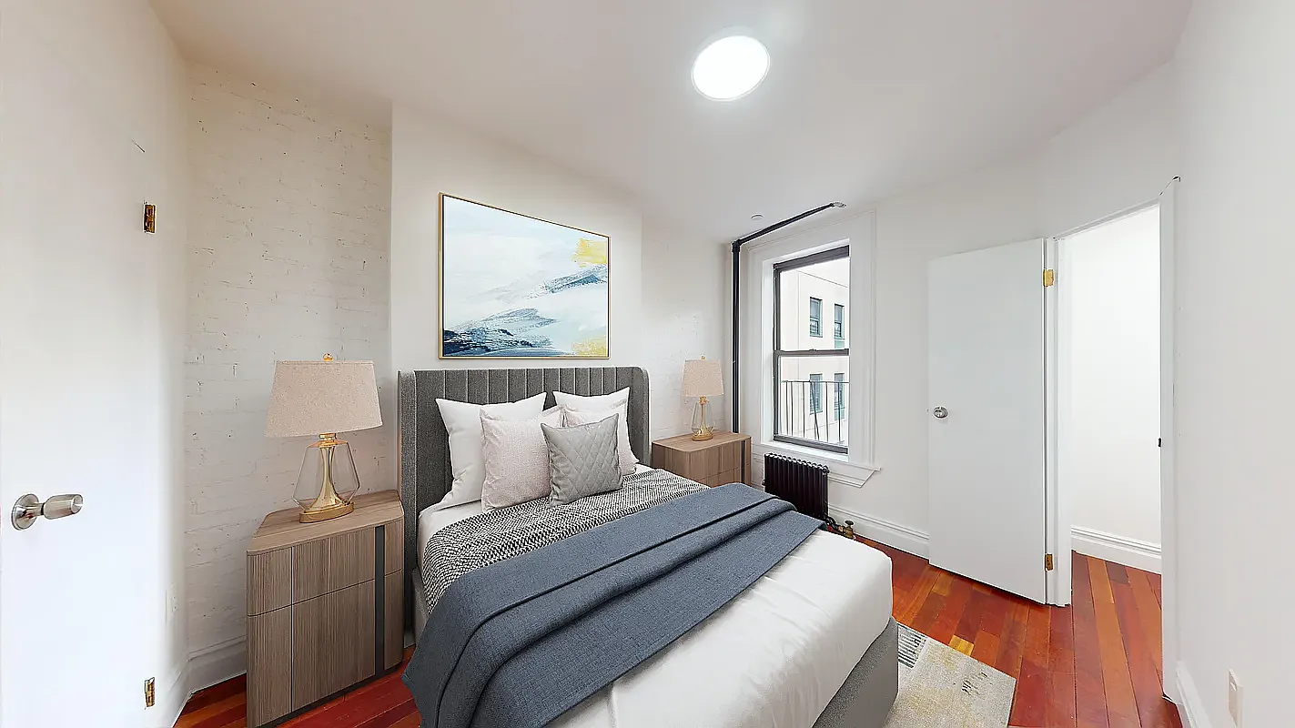229 East 10th Street — Photo 3
