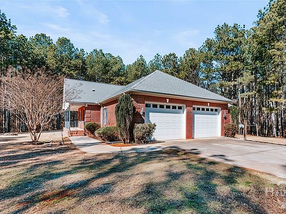 3rd image of 492 Aycock Road