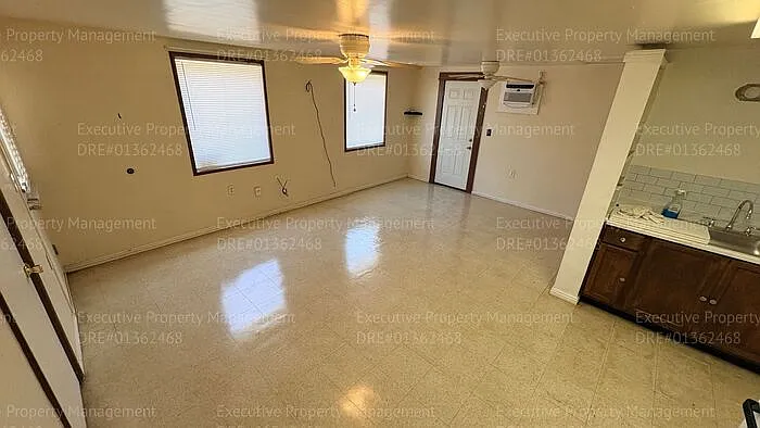 708 21st St #2 — Photo 7
