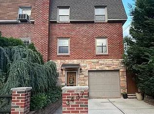 3437 208th St, Bayside, NY 11361