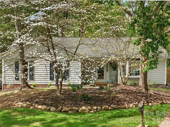 8844 Kirchenbaum Dr, Charlotte, NC 28210