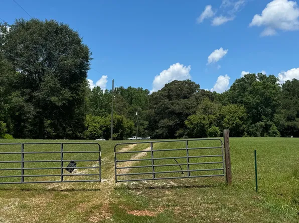 3517 Jefferson River Rd, Jefferson, GA 30549