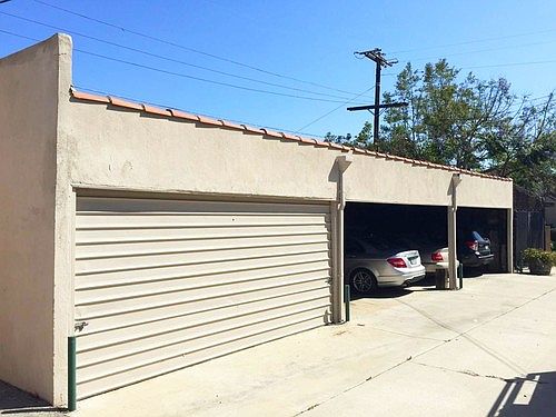 5th image of 2857 Federal Ave