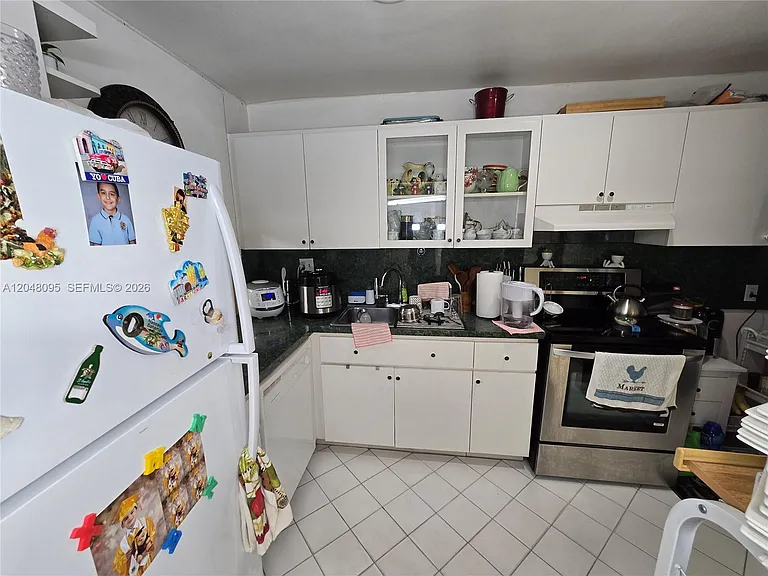 1555 W 44th Pl #235 — Photo 9