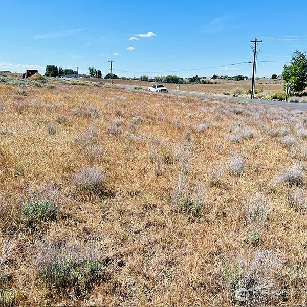 2nd image of 5355 NE McConihe Rd