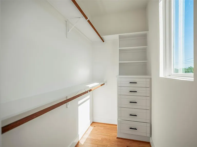 6320 Del Rio St — Photo 34