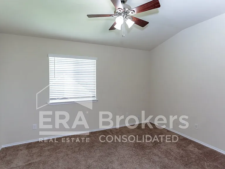 1307 Stonewall Rdg — Photo 11