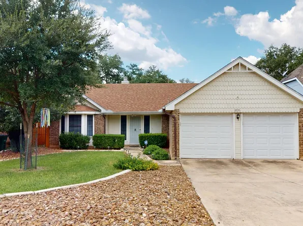 8935 WELLESLEY MANOR DR, San Antonio, TX 78240