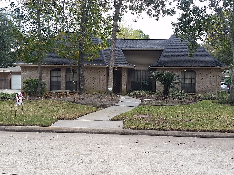 1st image of 3918 Oak Gardens Dr