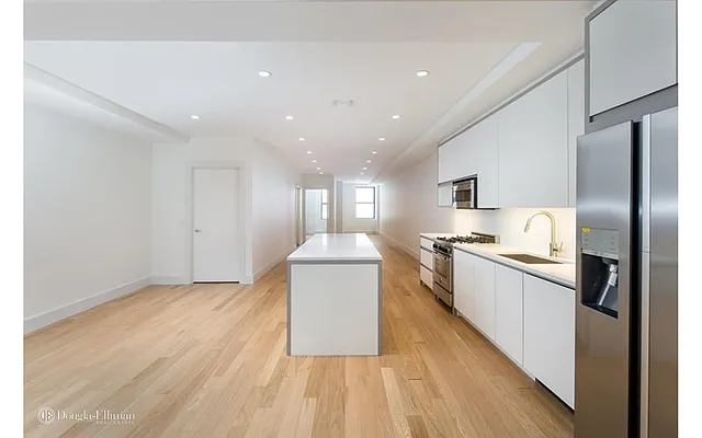 Rented by Douglas Elliman | media 8