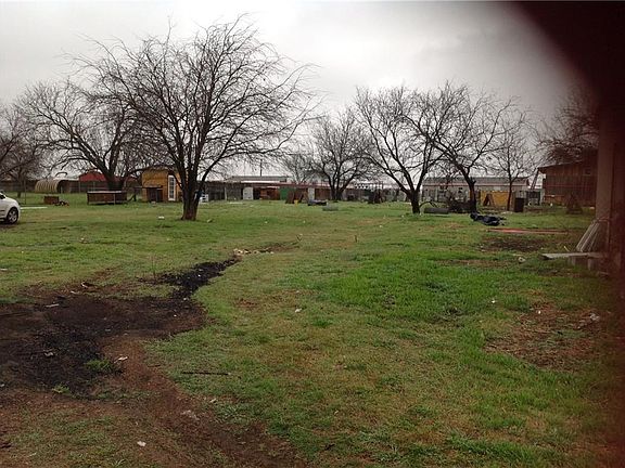 4th image of 3716 County Road 911