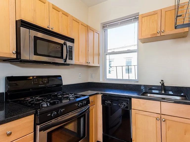 85 Park Dr #19 — Photo 7