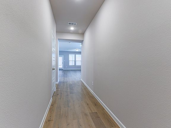 4th image of 7109 Rowan Dr