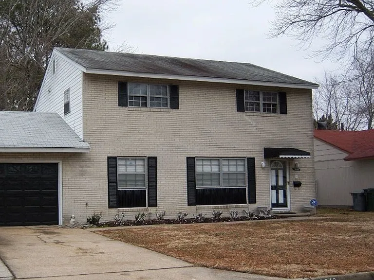 3318 Custer Ct — Photo 1