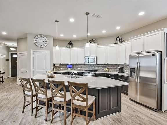 5th image of 15514 Bosque Valley Court