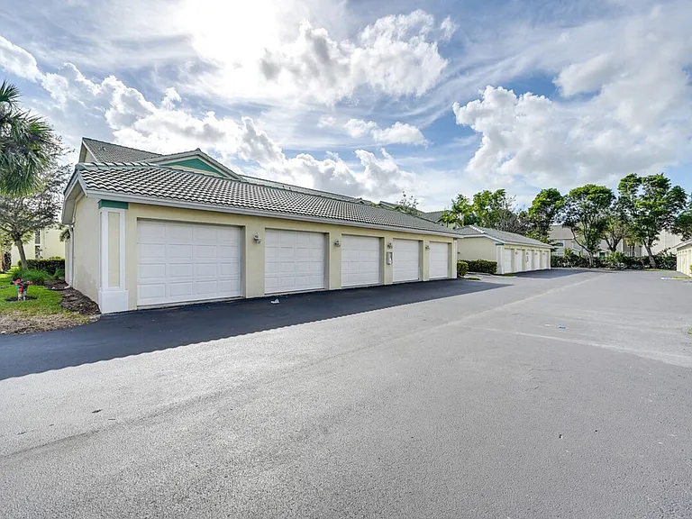 4940 Cougar Ct S #ID1307073P — Photo 23