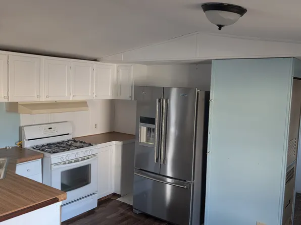 1500 W Kirkwood Ave Trailer 6, Bloomington, IN 47404