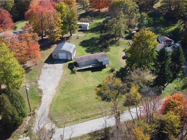 279 Careywood Rd, Wampum, PA 16157