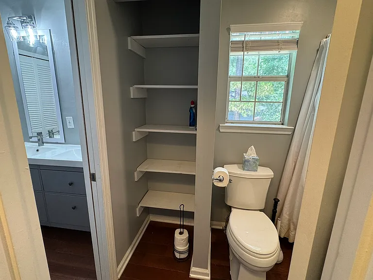 7327 Albert St — Photo 35