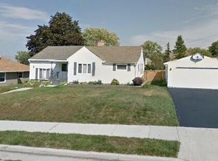 646 1st St, Hartford, WI 53027