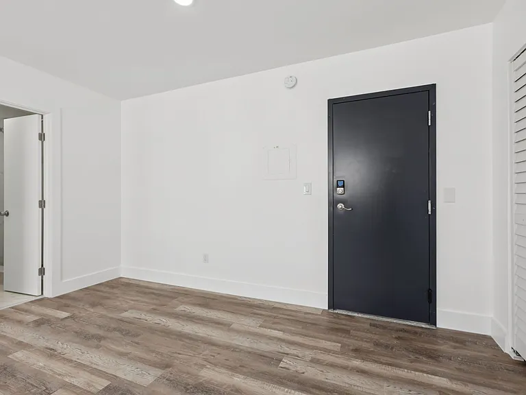 The Andes Apartments — Photo 43