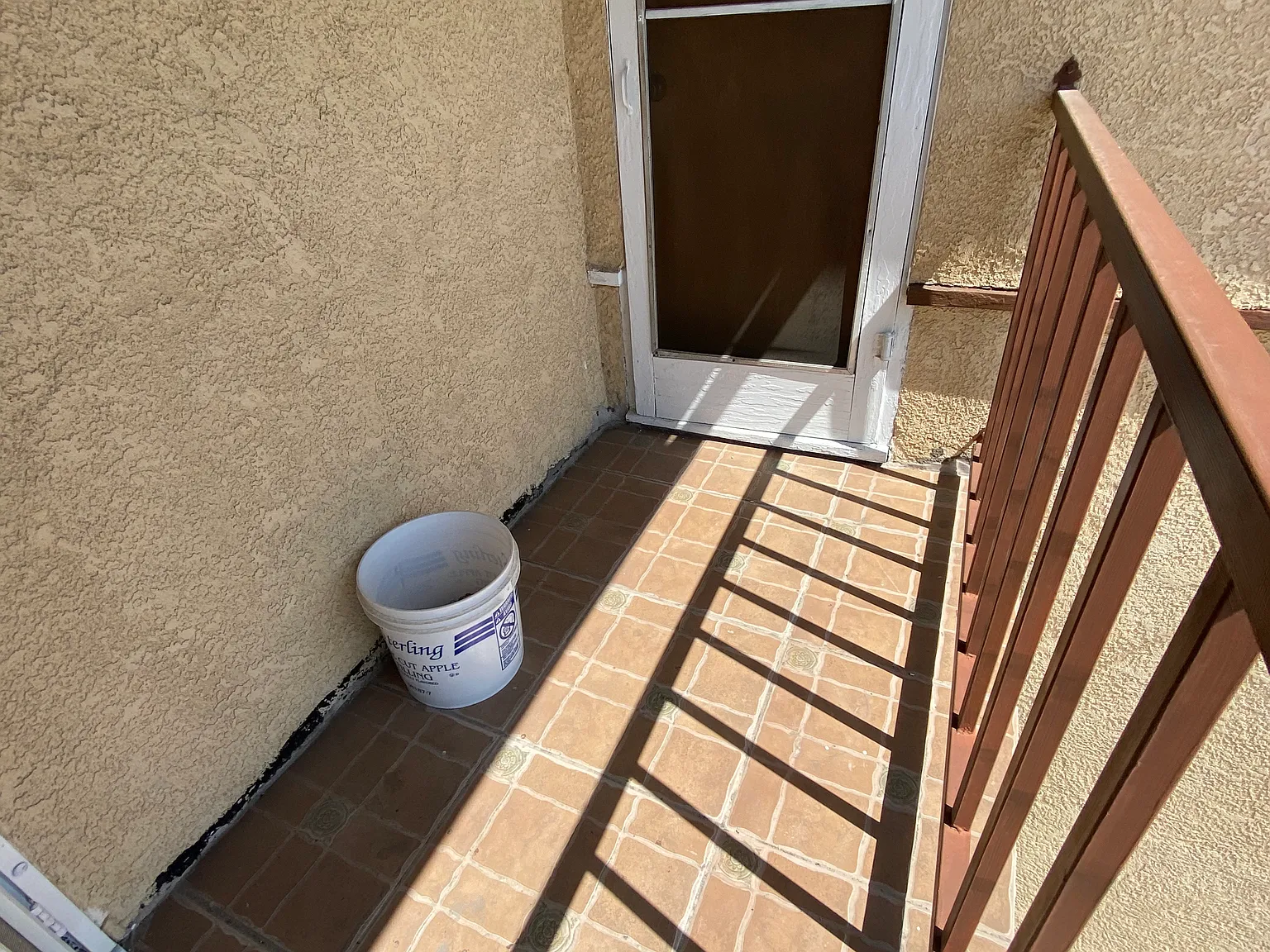 2 bed, 700 sqft, $2,300 — Photo 4