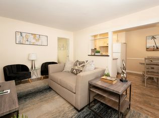 17417 Vanowen St APT 4, Van Nuys, CA 91406