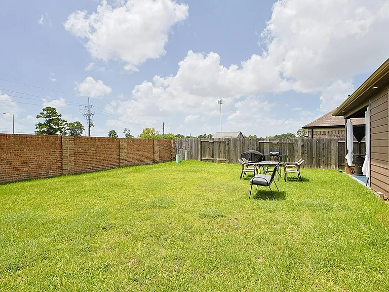 5511 Gothic Oak Dr — Photo 22