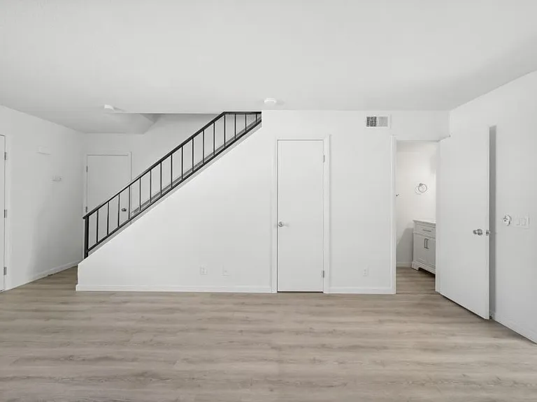 28611 Calle Del Lago #C — Photo 10