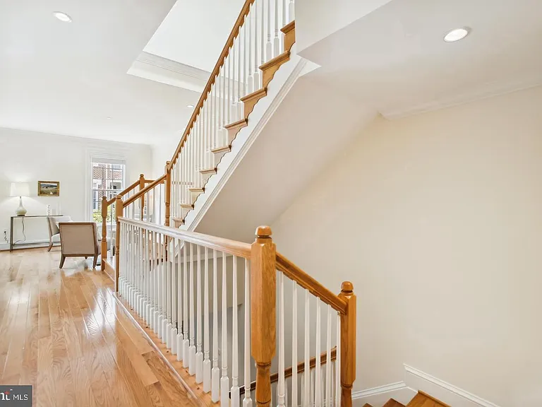 7022 Little Leaf Linden Ln — Photo 9