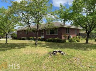 606 Elton St, Claxton, GA 30417