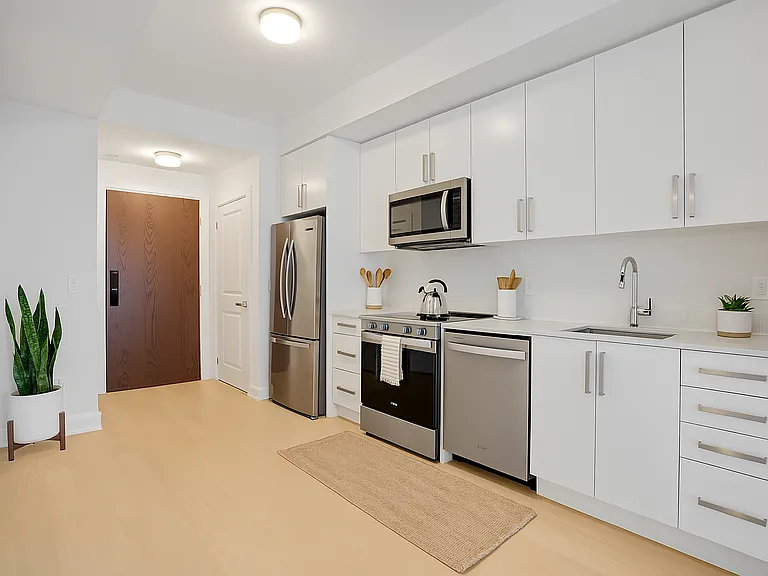 3240 William Coltson Ave — Photo 147