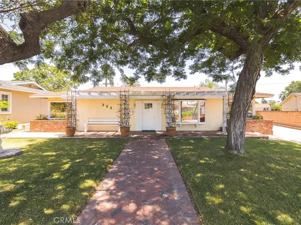 233 Roosevelt Ave, Pomona, CA 91767
