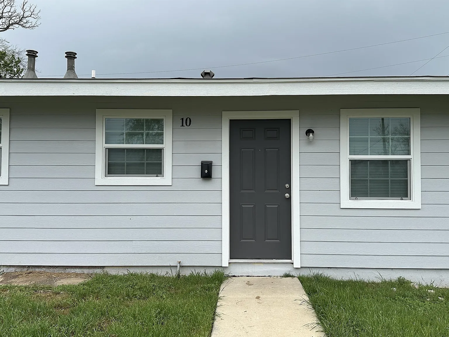 1231 North LBJ Drive - Unit 10 — Photo 1