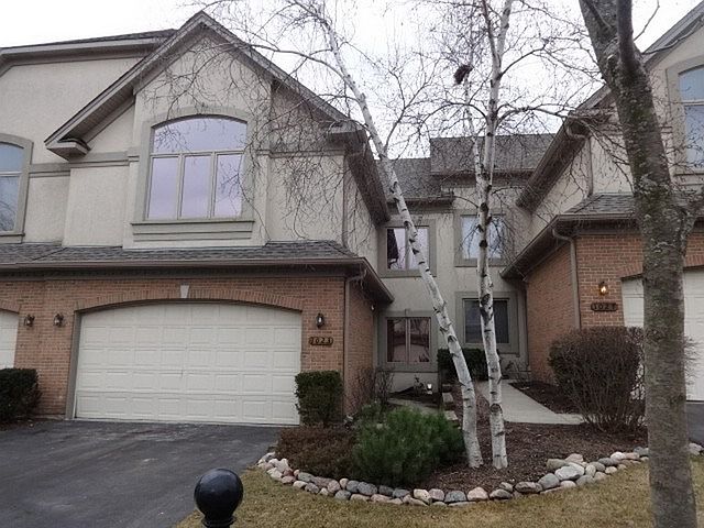1st image of 1023 W Sutton Ct #1023