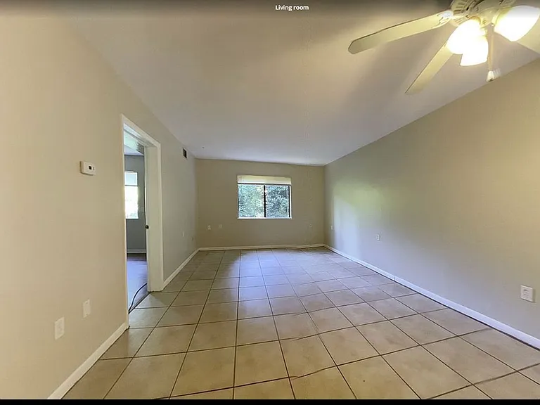 111 SE 16th Ave #O102 — Photo 4