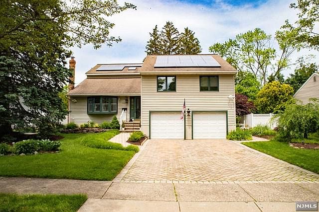 1st image of 319 Webster Dr
