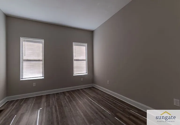 2340 W Fayette St — Photo 7