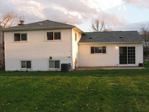 2nd image of 1680 Nestling Dr