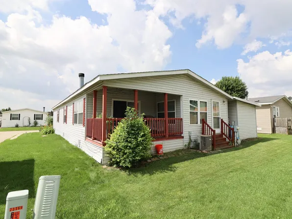 23157 Grey Gables Dr, Clinton Township, MI 48036