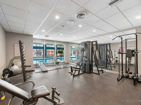 4th image of 50 Kingsbridge Garden Cir