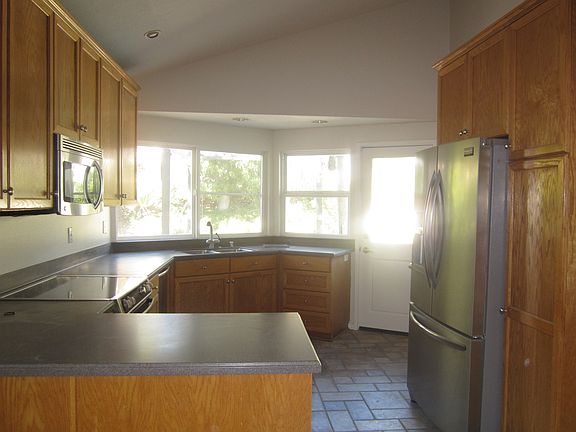 4th image of 472 S Havenside Ave