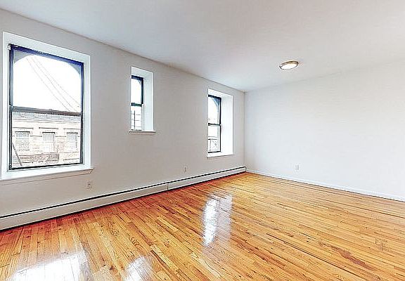 2nd image of 350 W 115th St #6A