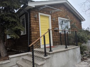 19 Colony Rd, Edgewater, NJ 07020