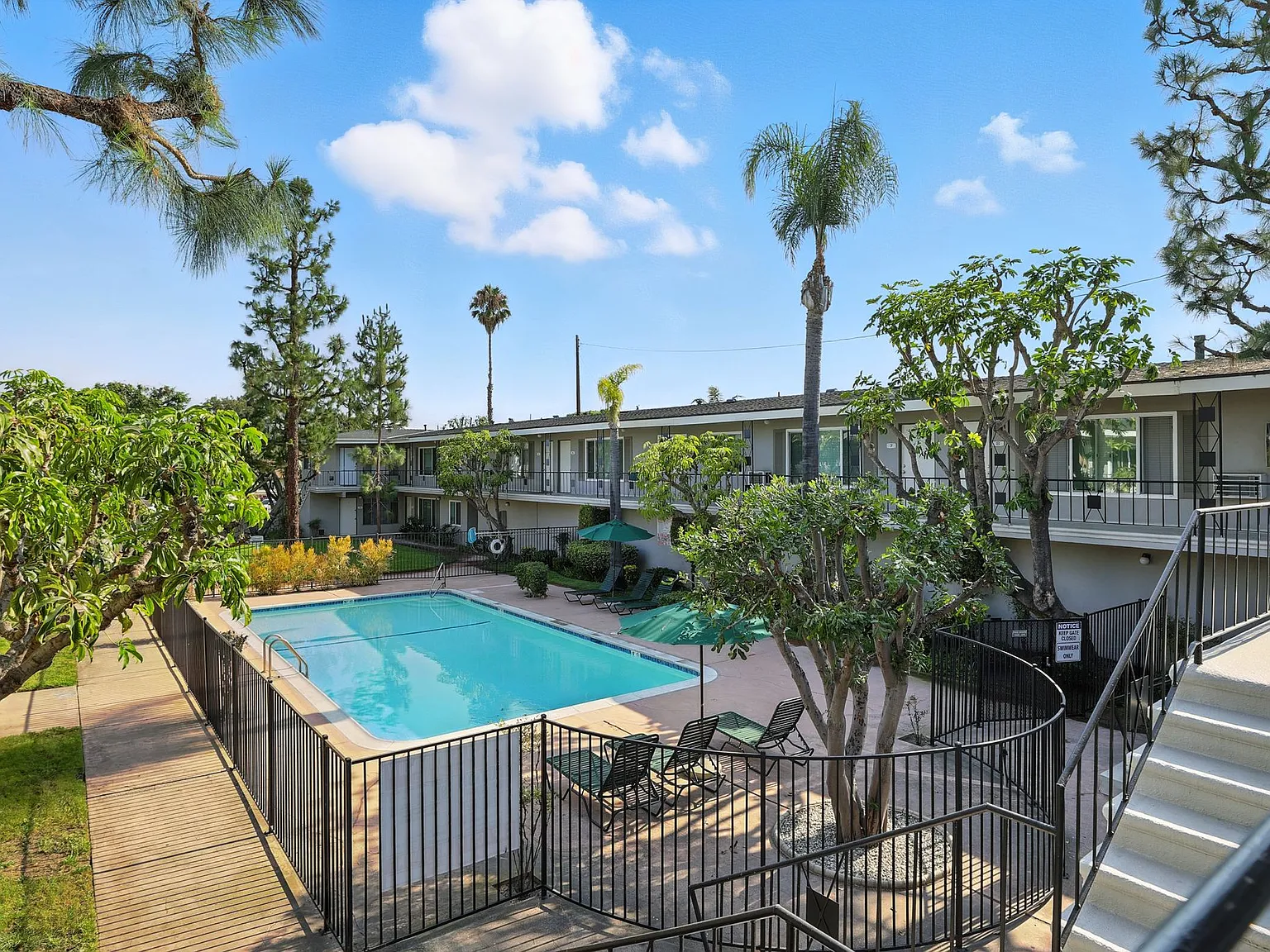 Mistyvale Apartments — Photo 4