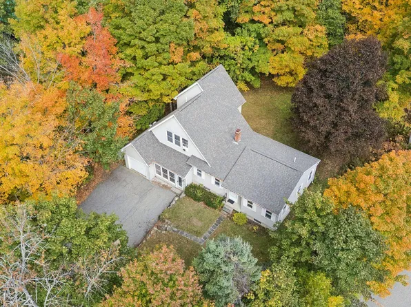 48 Old Winthrop Road, Wayne, ME 04284