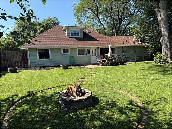 5th image of 813 E Stroop Rd