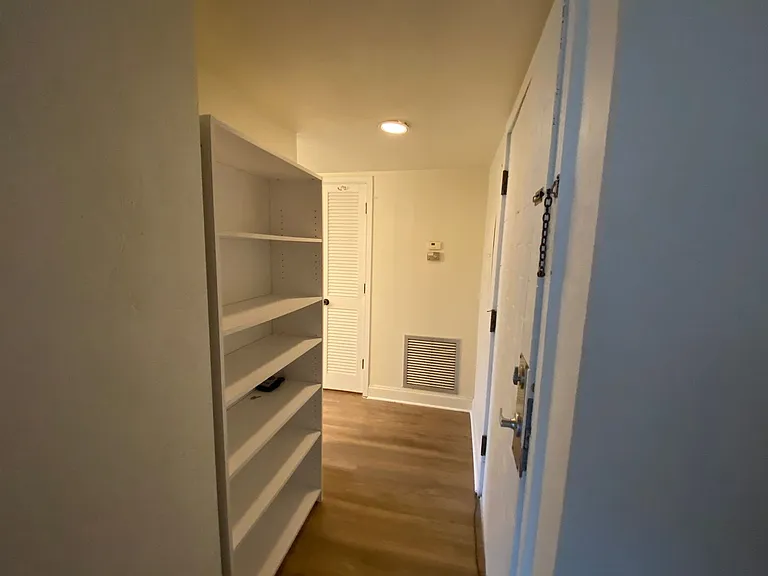 528 Maple Leaf Ct — Photo 8
