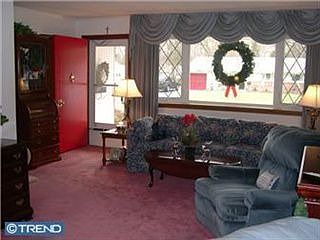 1st image of 1011 Rozel Ave